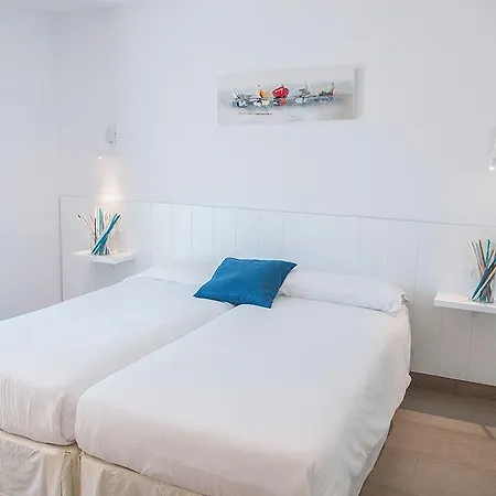 Petit Xuroy Cala Alcaufar