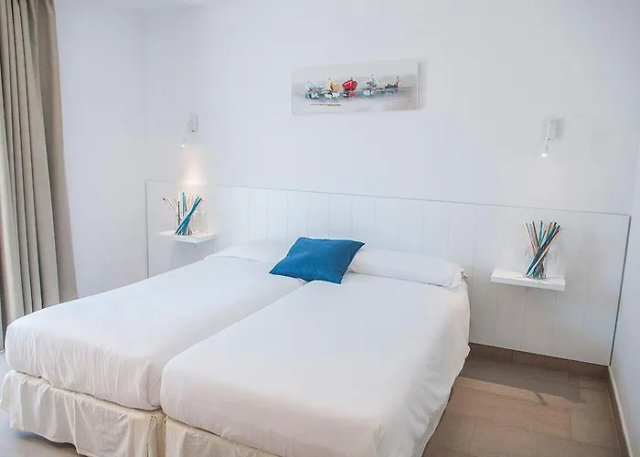 Petit Xuroy Cala Alcaufar